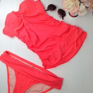 NWOT Victoria's Secret 2 pc swimsuit